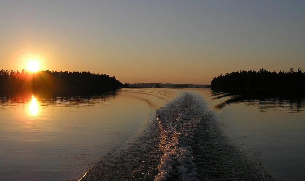 Boats sunset.jpg