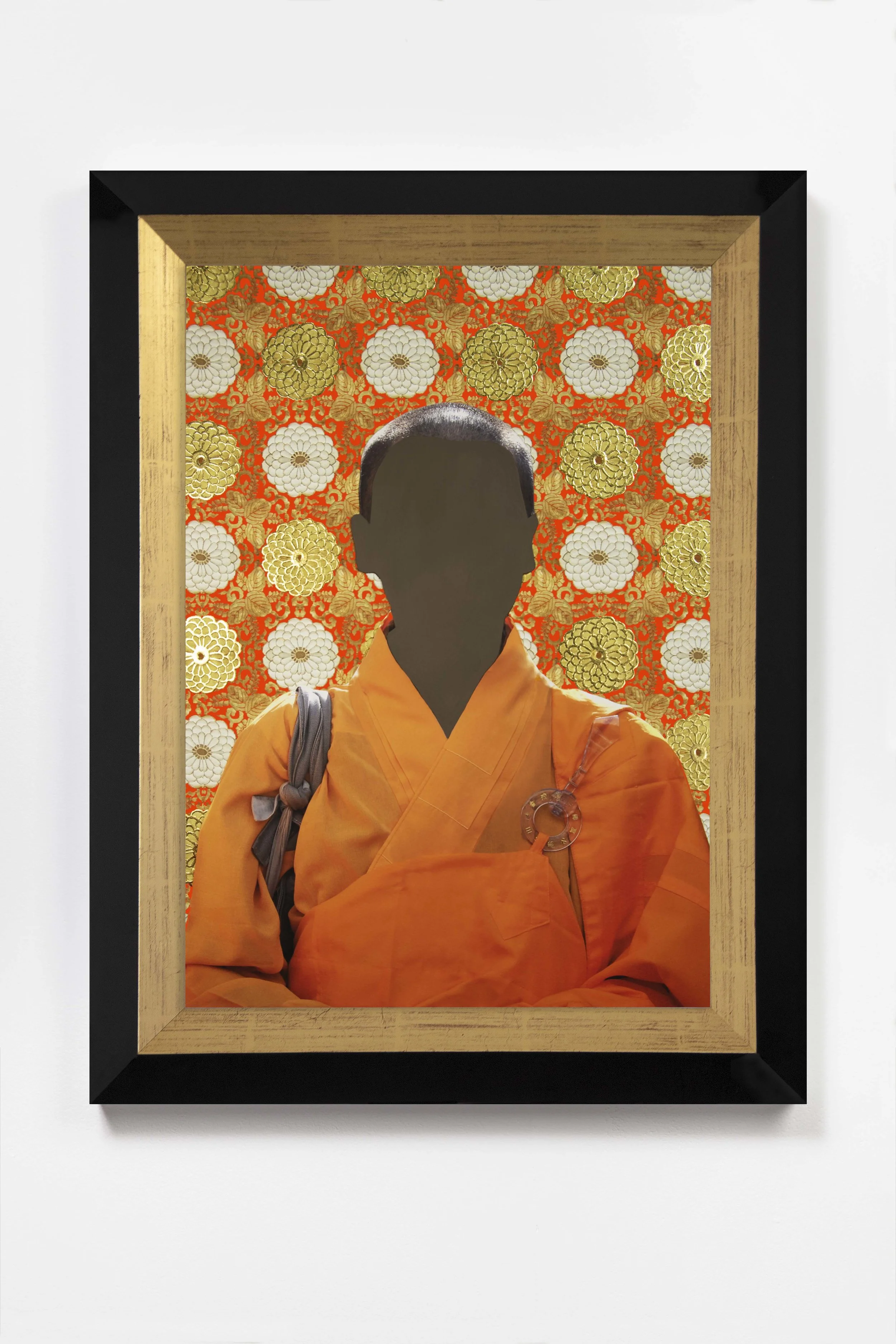Encounter, Amber 2018 © Nicola Green Painting, on giclée with hand applied 24k gold leaf, 308gsm Hahnemuhle H52 x W40 cm £5,900 H64 x W47 cm £8,500