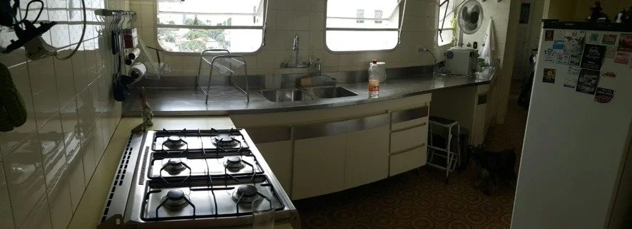 Cozinha antiga precisando de reforma