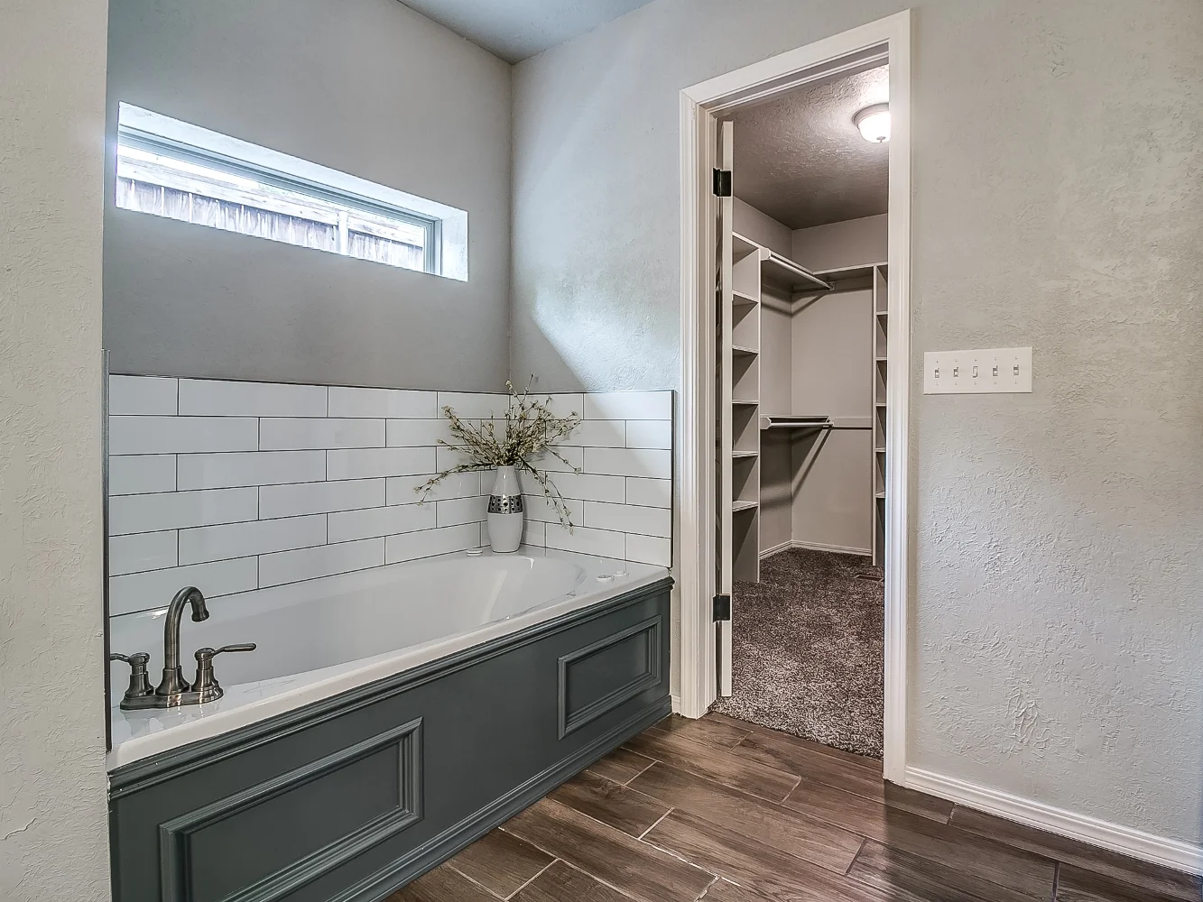 2901 McGee Dr - reshoot-32.jpg