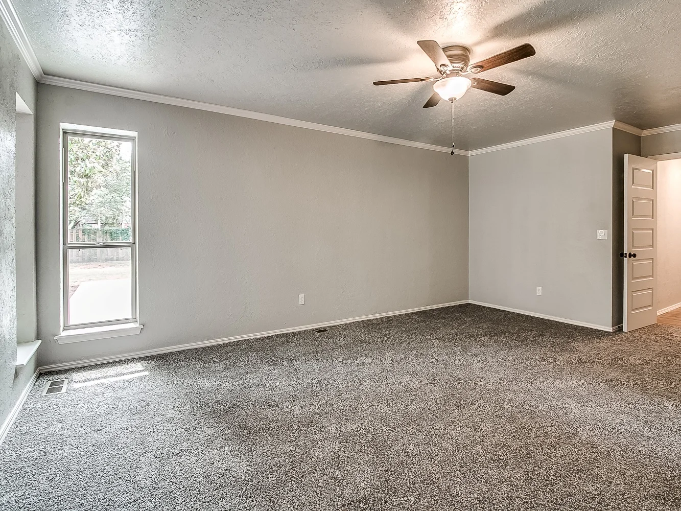 2901 McGee Dr - reshoot-28.jpg