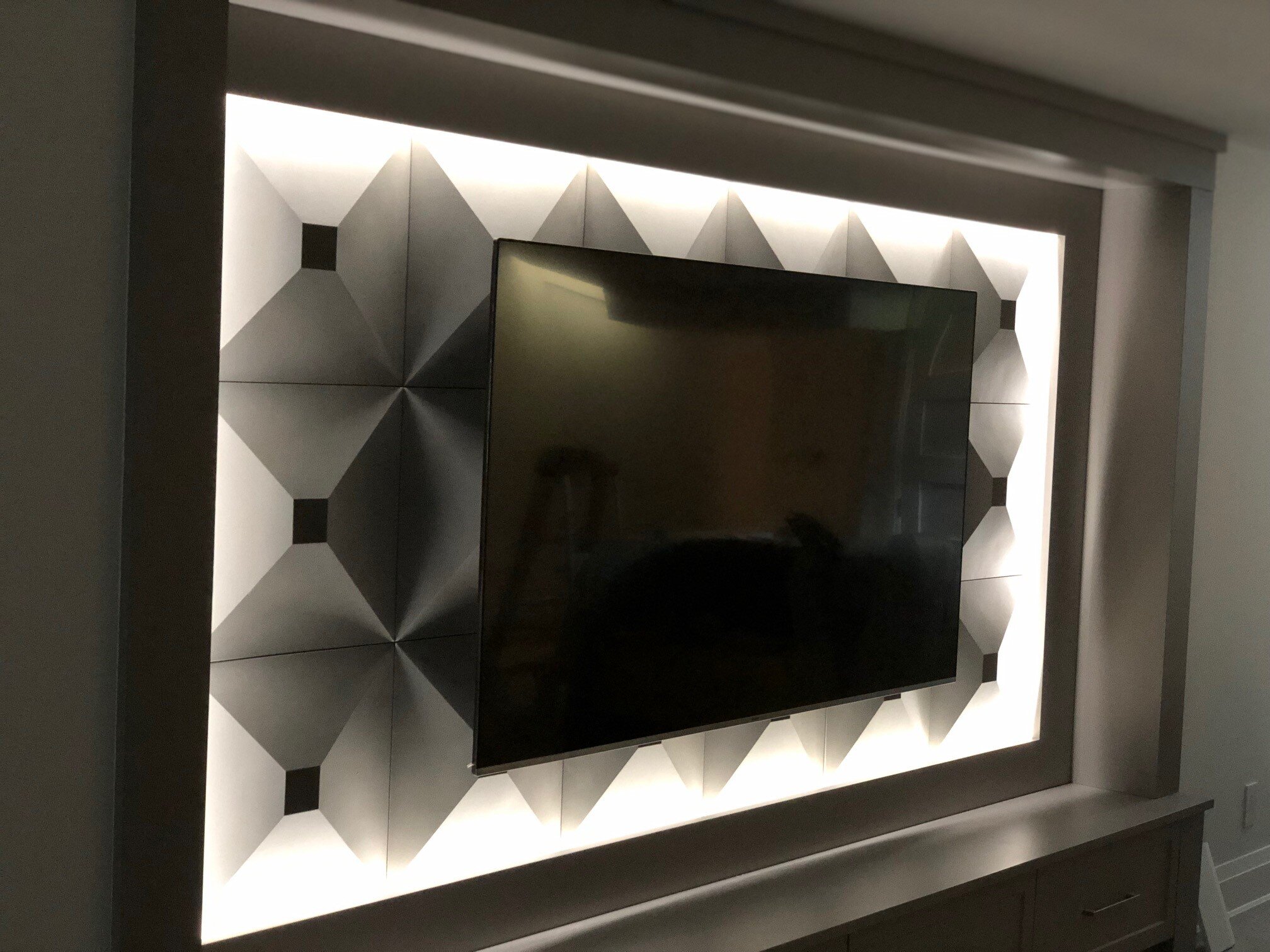 TV Background tile idea