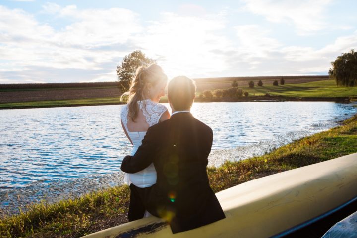 Love the lighting of this picture! Photo by Emily Grace Photography.