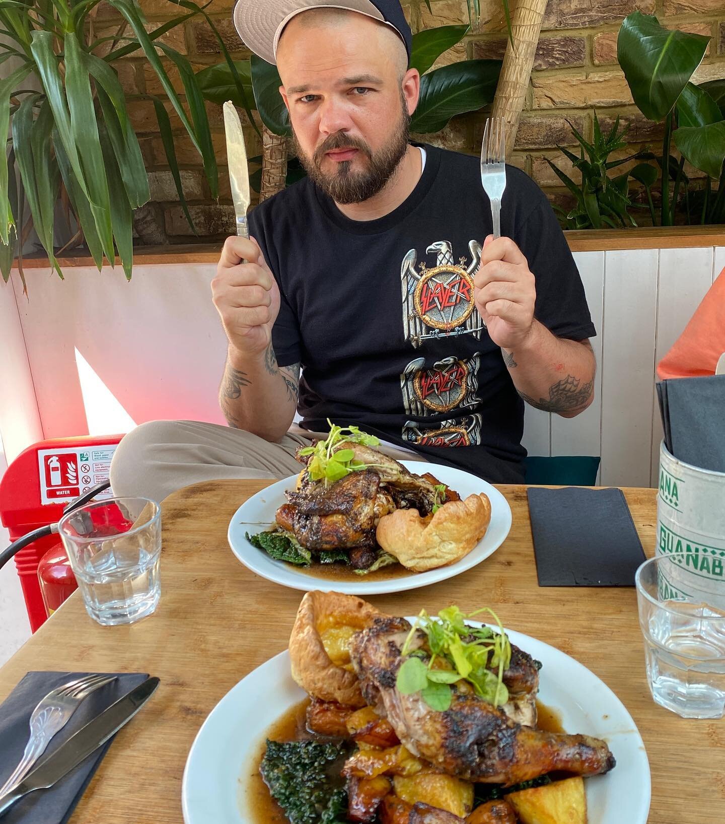 Sunday Roast is here 😍🍖

Visit our restaurant to try this delicious roast with your friends &amp; family today! 💛

@kishkash1 📸 we love this click! 

#guanabana #maginhawagroup #sundayroast #islandroast #jerkchicken #beefjerk #halalroast