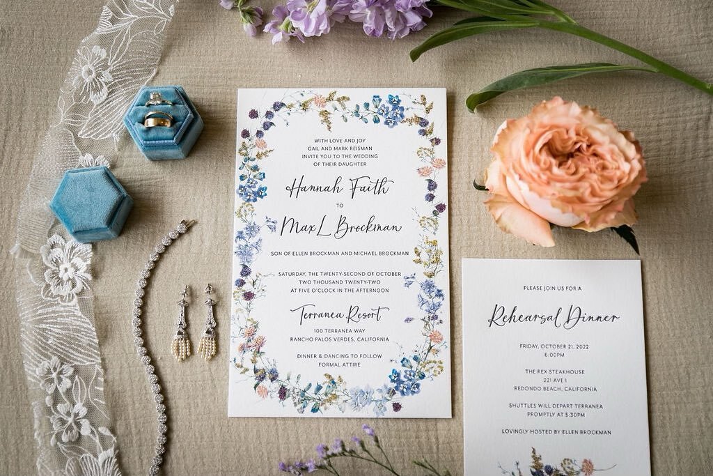 Letterpress printing perfection by @twinravenspress  Wedding design by the amazing @tessalynevents  Calligraphy and watercolor border by me.  #weddinginvitations #invitationdesigner #weddingcalligraphy #losangelescalligrapher #envelopeaddressing