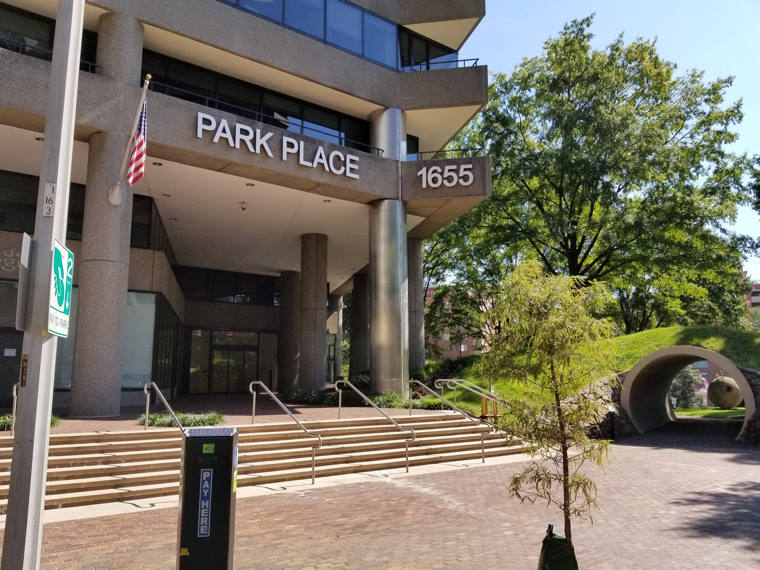 Altus Realty acquires Rosslyn's Park Place
