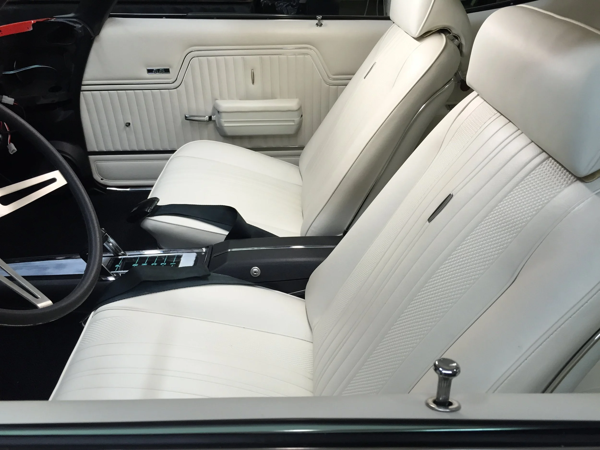 1970 Chevelle - White Interior