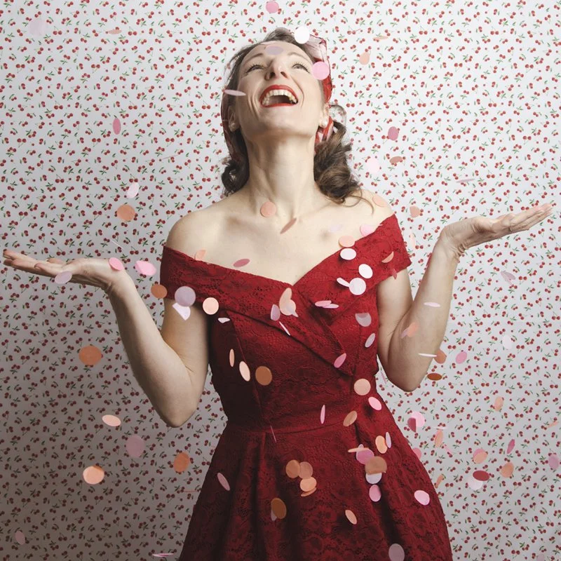 ESTELLE CONFETTIS R.jpg