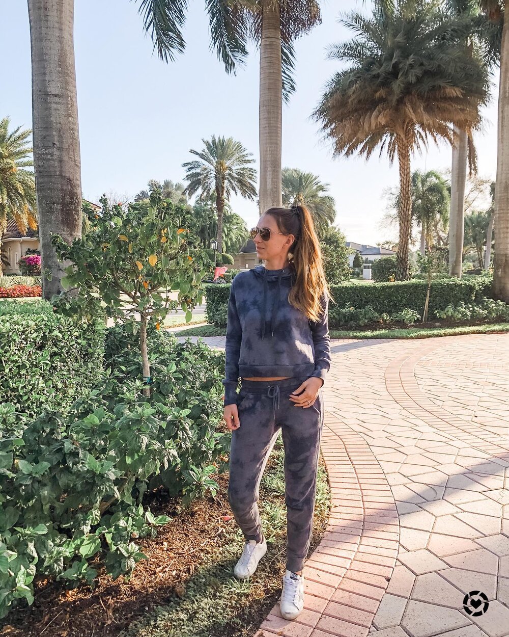 Further proof I&rsquo;m not built for the Northeast...anything below 70 means sweats for me. Anyone else crave the heat? ☀️

 Shop my daily looks by following me on the LIKEtoKNOW.it shopping app http://liketk.it/39VyN @liketoknow.it #liketkit #LTKSe
