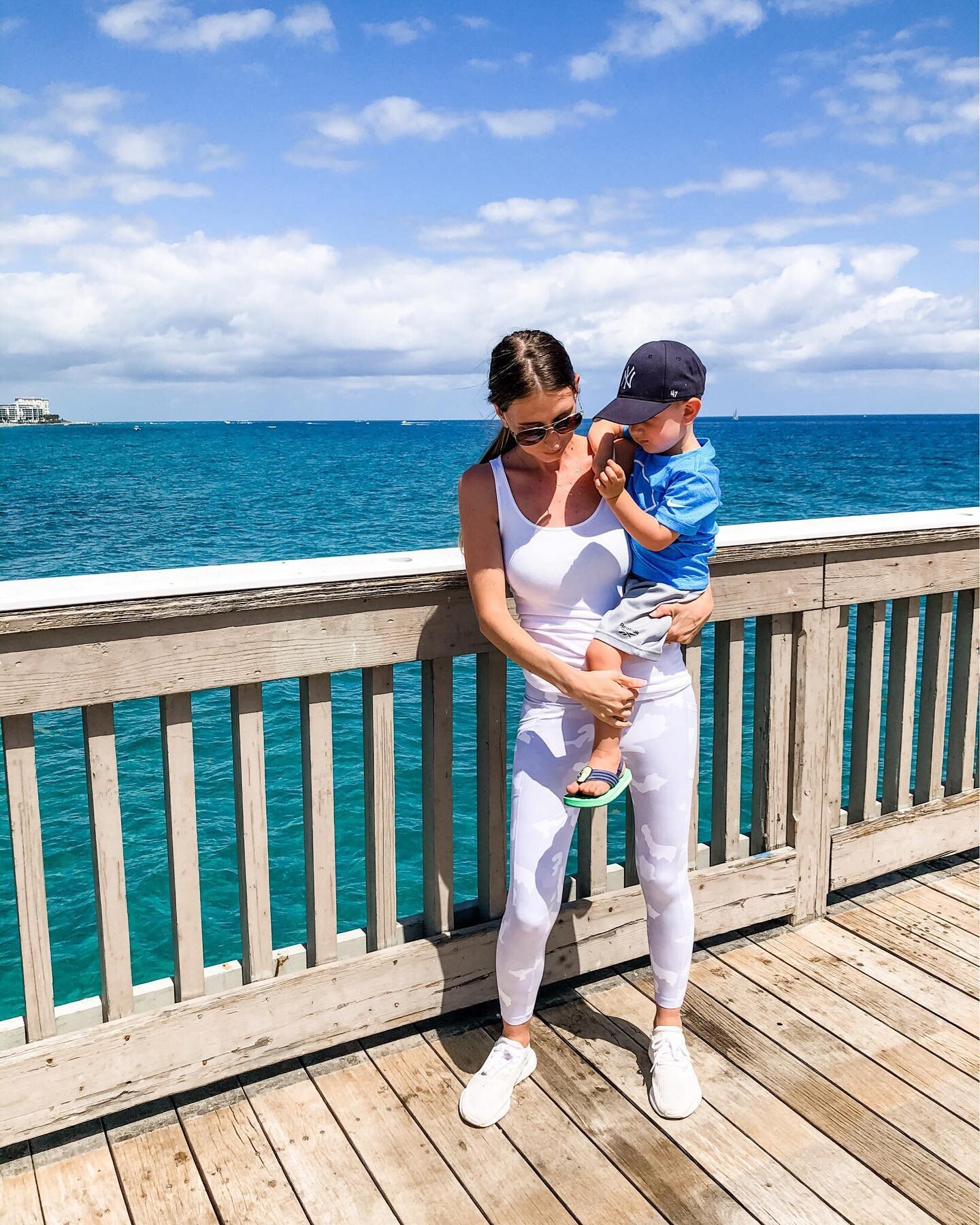 Just checking to see if Rye threw his sandals on the ground for the 18th time, thankfully those pier slats aren&rsquo;t wide or those shoes would be history 😅🌊☀️

I&rsquo;ve also been living in these leggings and they are under $20 and come in a ca