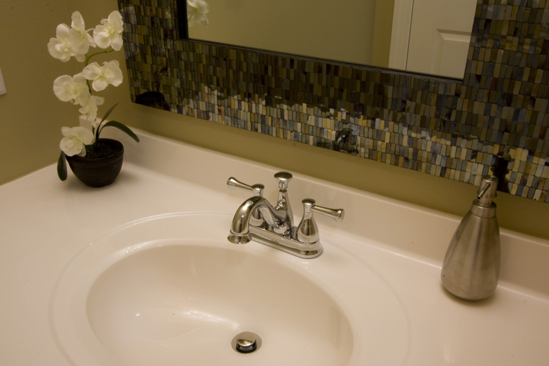 23 Hall Bath Detail Mosaic Glass Mirror.jpg