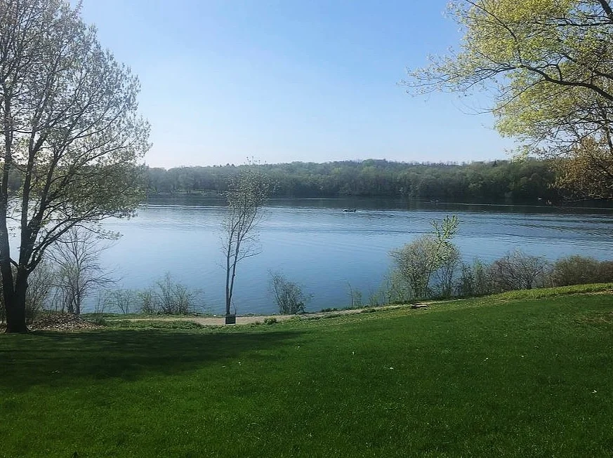 Lot+4+Lake+View.jpg