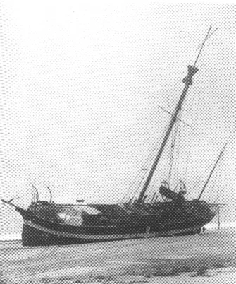 Feuerschiff no. XX ist gestrandet unter ein orkan an der Vestkyste Dänemark. 3. dec. 1909 kl. 23.45 in der nähe Nymindegab, wobei ein bezatzungsmitleid umkam.Switzer`s bergungsschiff Ægir kan dem feuerschiff vom strand losreisen im maj 1910.