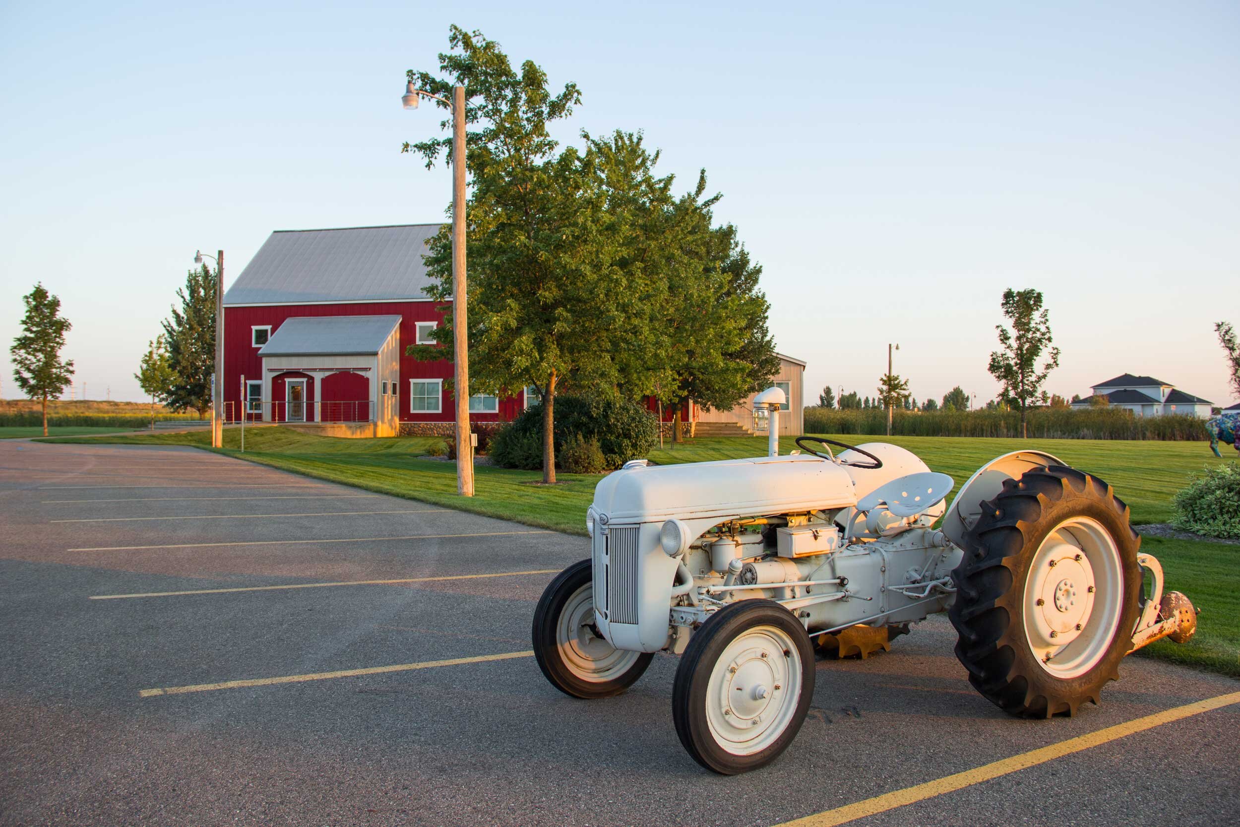 20170829-IMG_3790-web-tractor.jpg