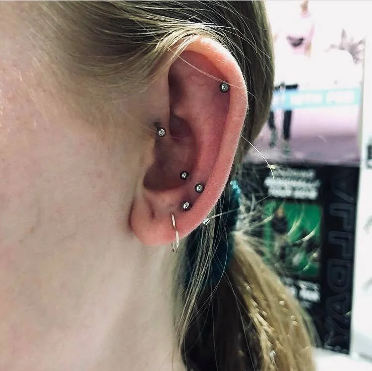 earpiercingpic.jpg
