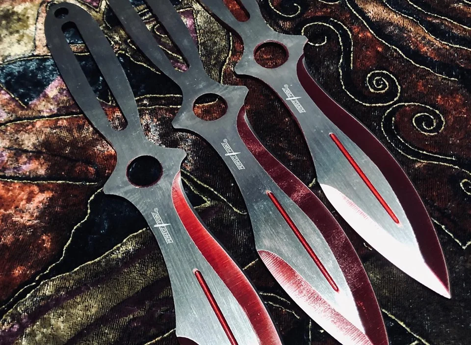 redthrowingknives.jpg