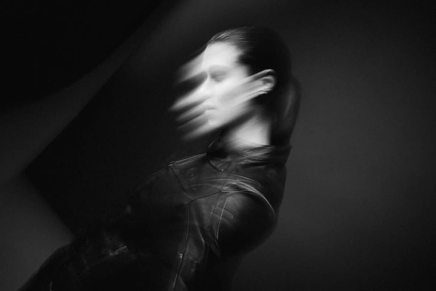 @anna.amato.music 
.
H&amp;M: @jackie.asaro
.
&lt;no caption&gt;
#shootfilmnotbullets #leicacamera #leicam10p #bw