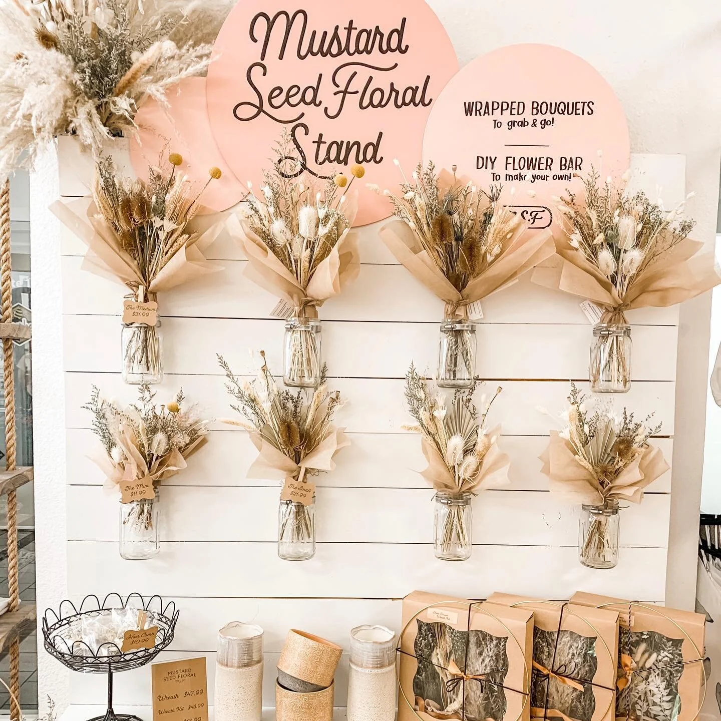 Everlasting flower bouquets are ready for fall! 🍁 Located at our flower stand inside @kithshop. There are now 3 sizes to choose from, The Mini, The Small &amp; The Medium.