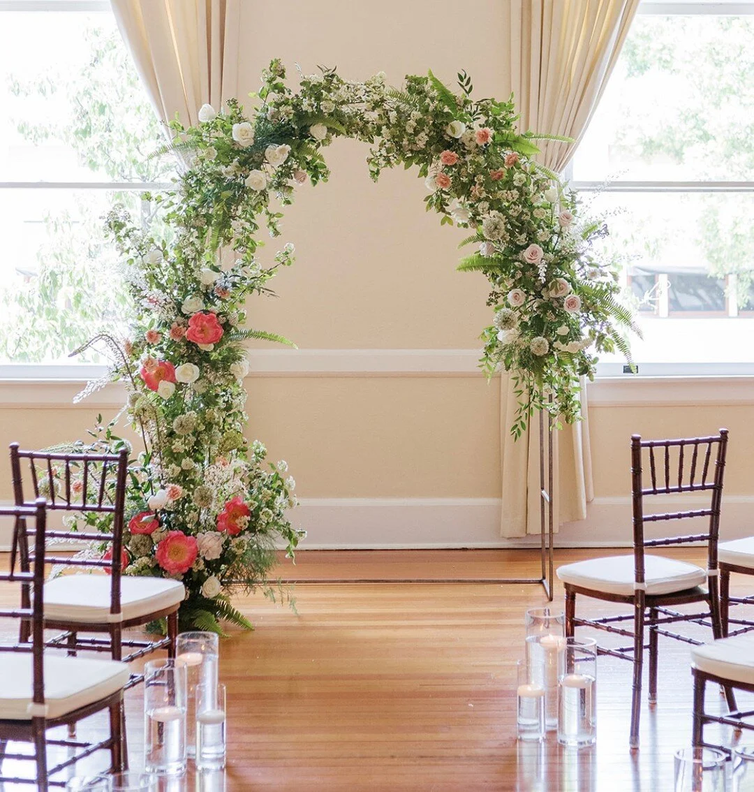 Fall wedding season is coming in hot! If you need me I&rsquo;ll be eating donuts in the corner!!! 🍩

 @heatherandersonphotography 👰🏼 @allymichelleestrada 👗 @theproposal.bridal ⛪️ @speakeasyonstate