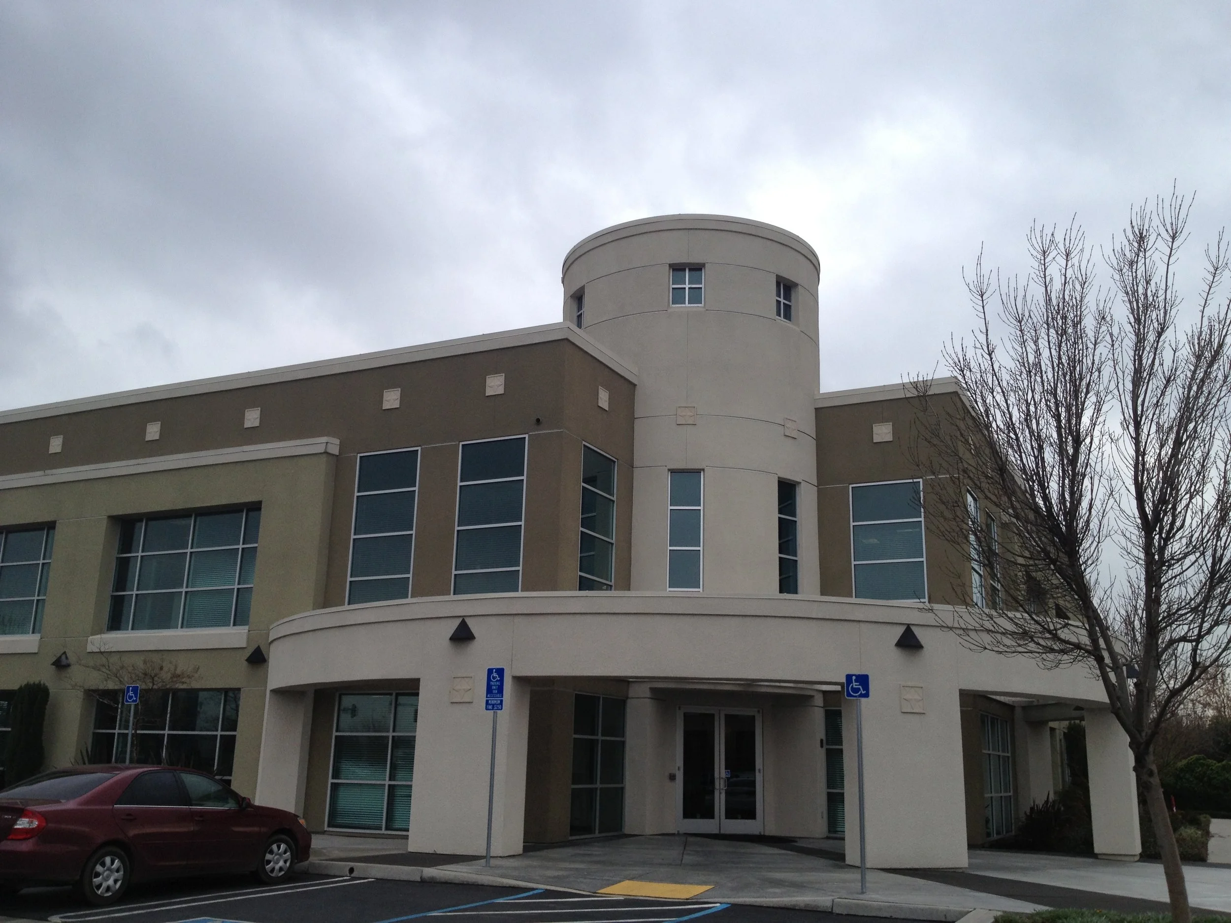 Snelling Exterior.JPG