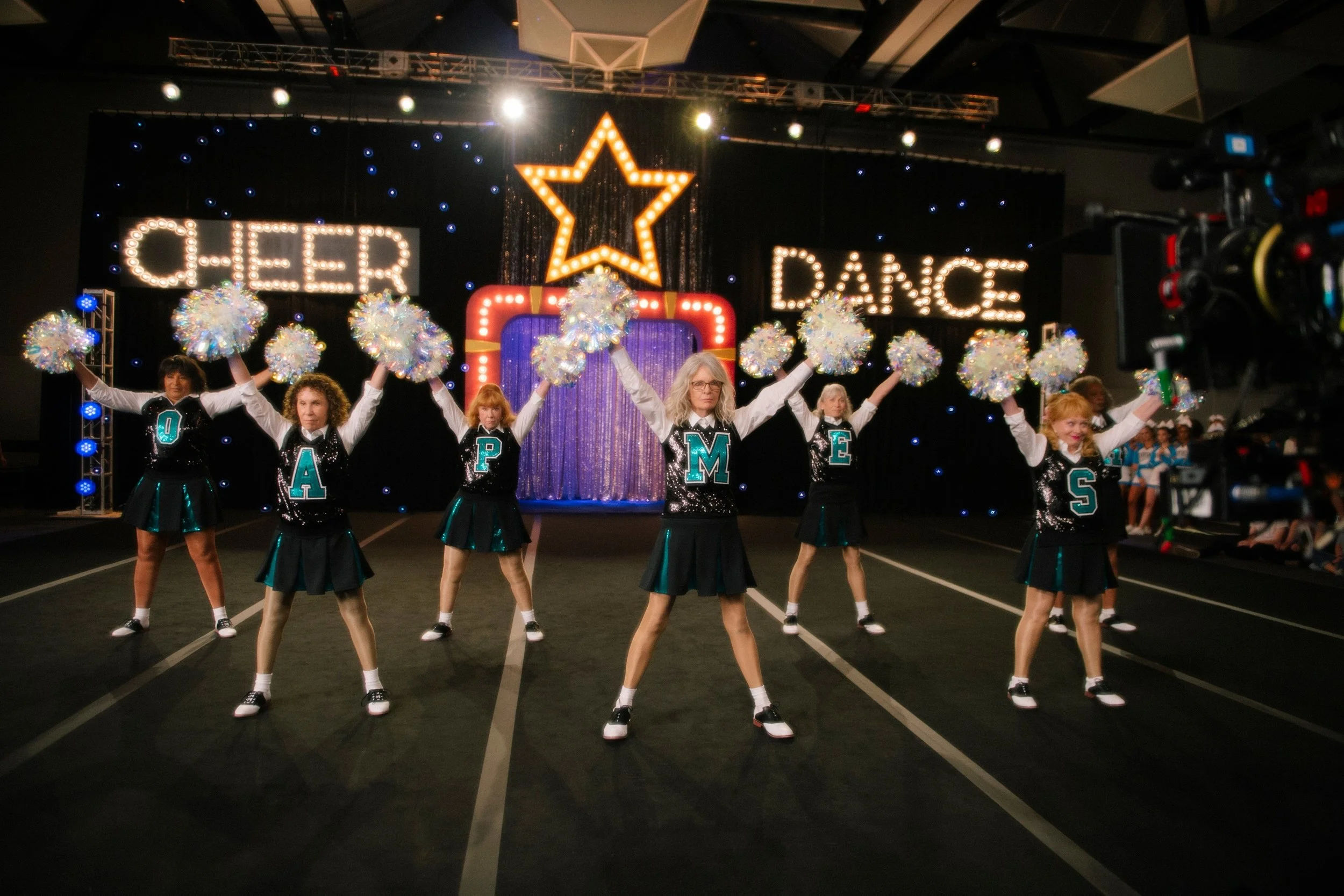poms-poms_slide-be537914d1e21a04d12786591acfcbd0a9a5c4a8.jpg