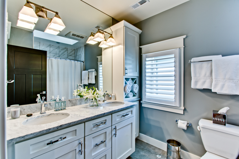 Bathroom One-3-2.jpg