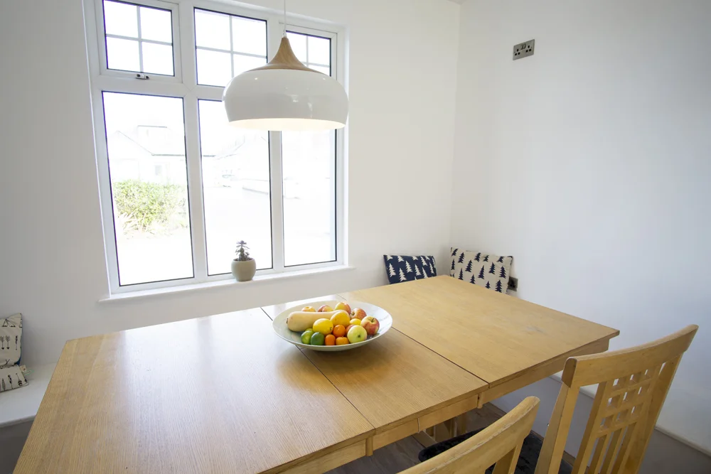 DINING-1.jpg