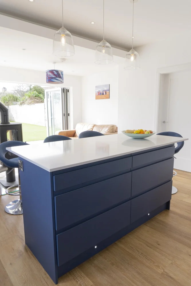 KITCHEN-5.jpg