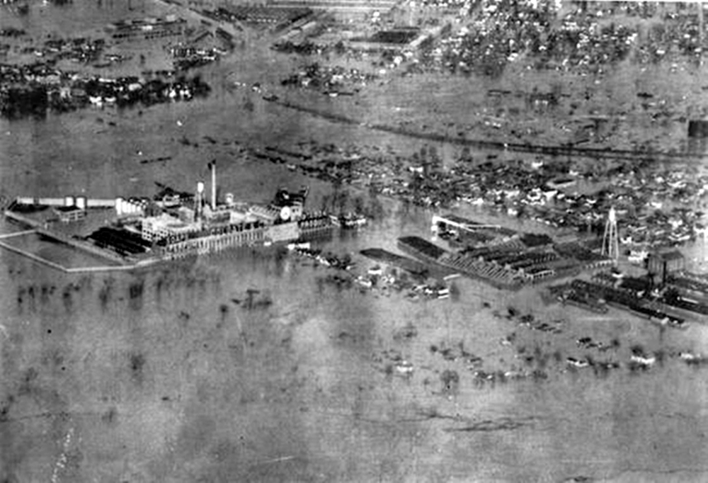  Aerial image of the property during the 1937 flood. 