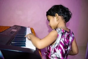 teaching-piano-to-the-young.jpg