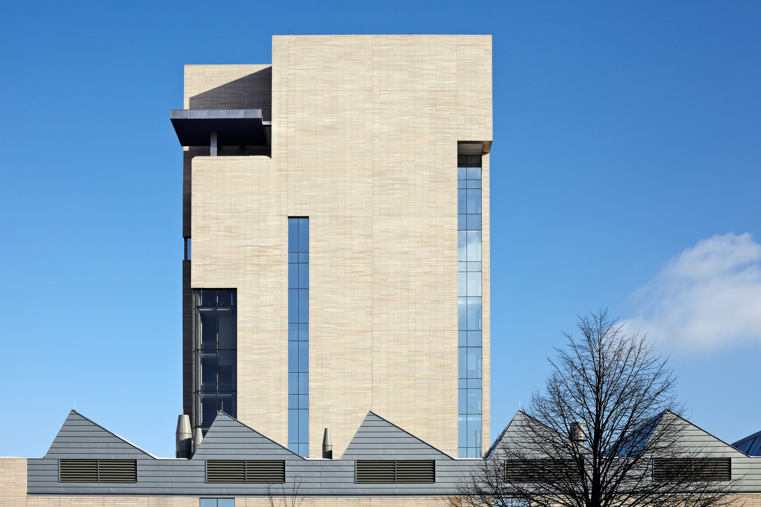 tod williams billie tsien architects / reva and david logan center for the arts / university of chicago