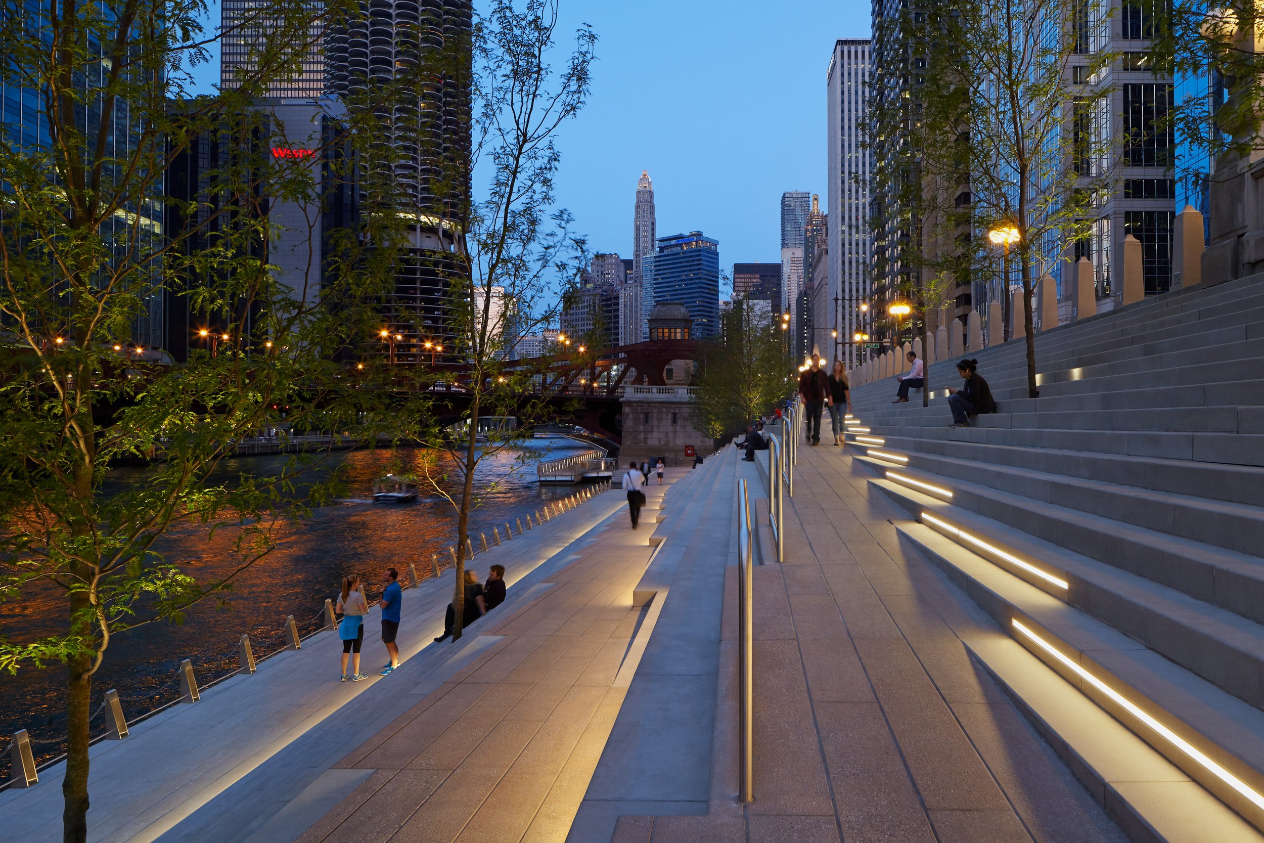 ross barney architects / sasaki associates / chicago riverwalk