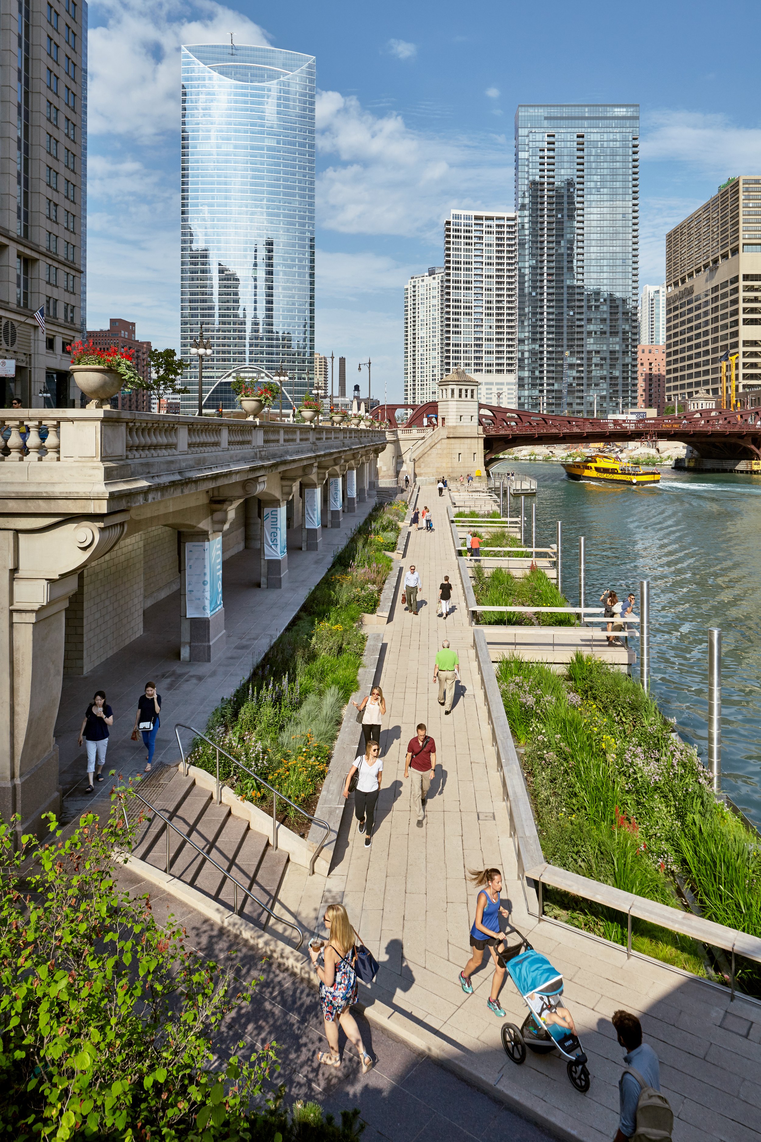 ross barney architects / sasaki associates / chicago riverwalk