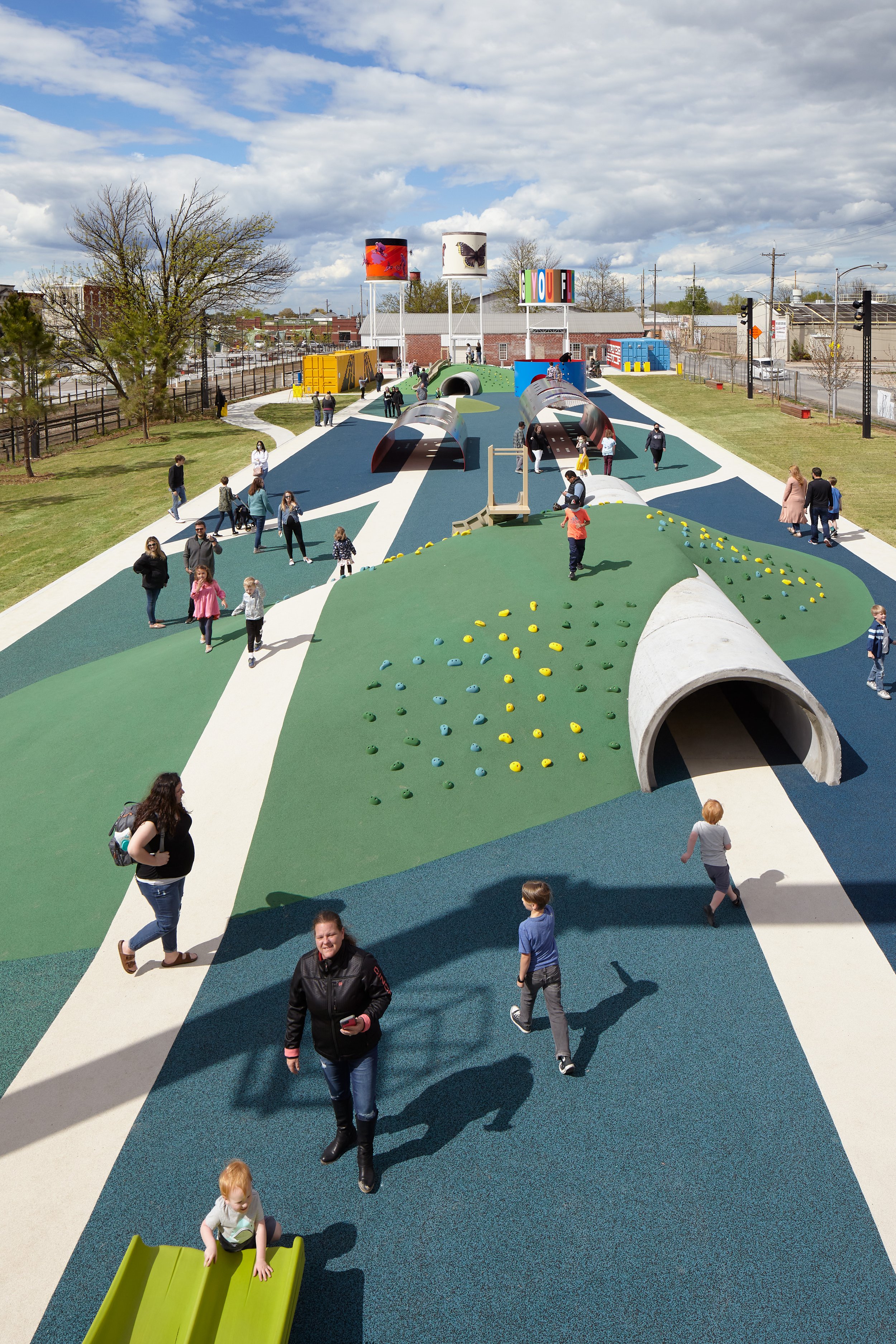 ross barney architects / rogers railyard park / arkansas  