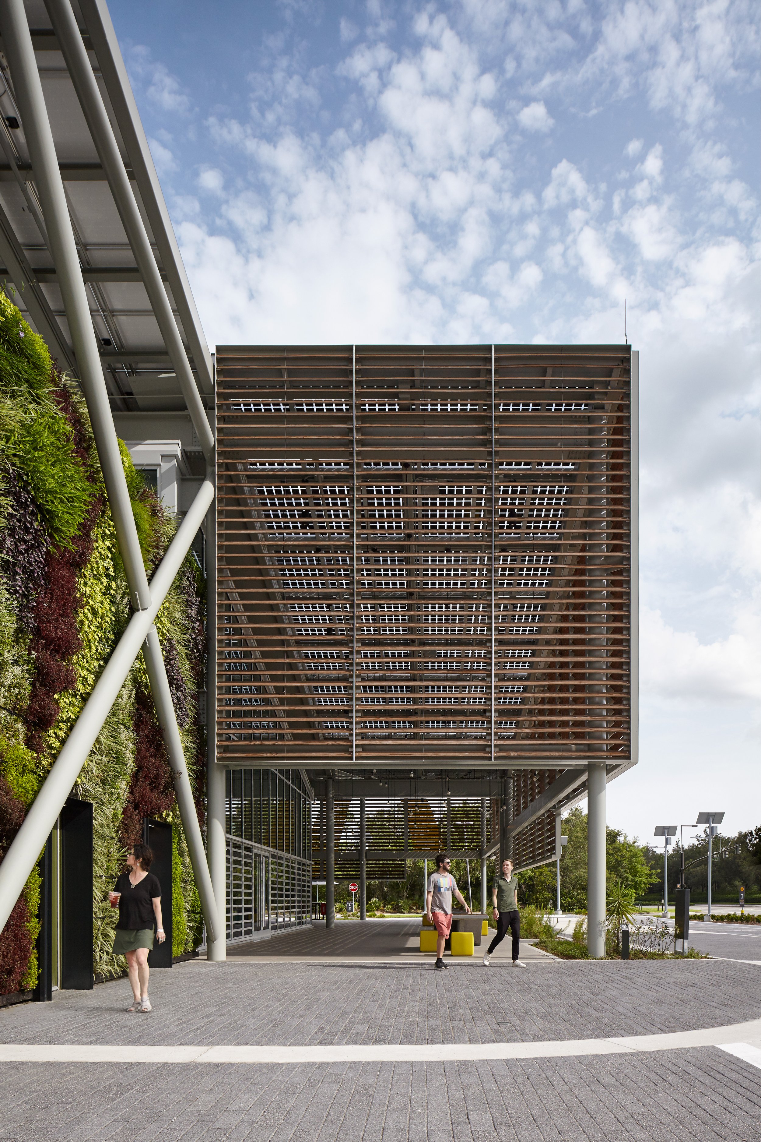 ross barney architects / mcdonald's net-zero flagship disneyworld / orlando