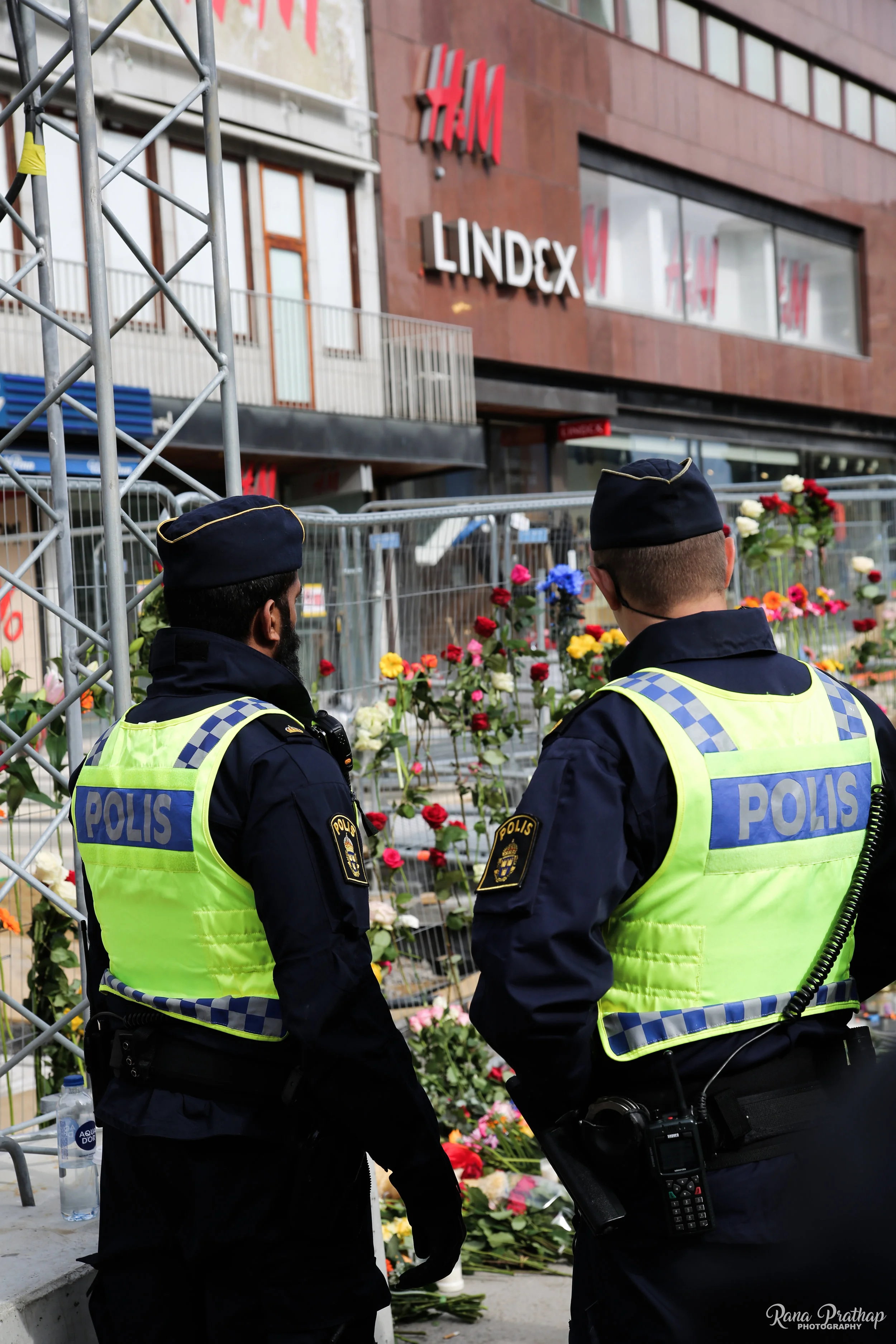 11.STOCKHOLM ATTACK.jpg