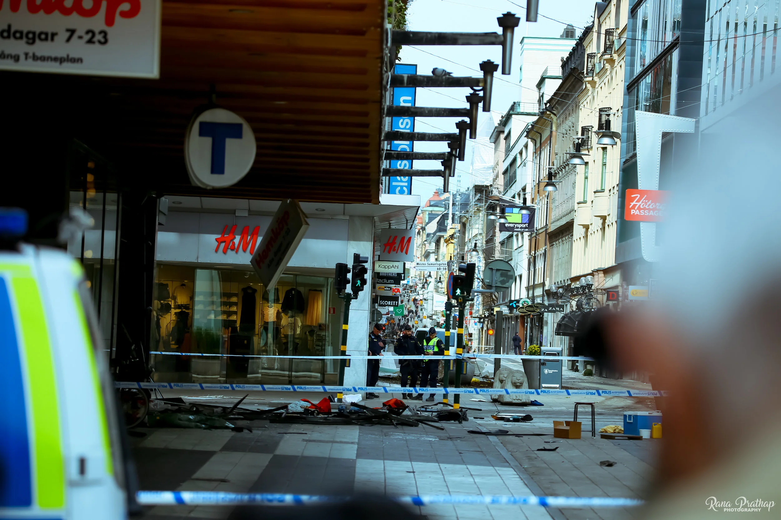 12.STOCKHOLM ATTACK.jpg