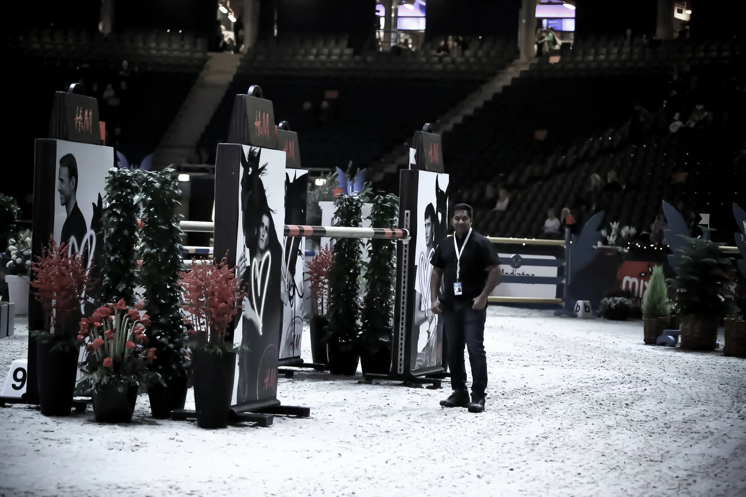1.SWEDEN HORSE SHOW 2 DEC 17.jpg