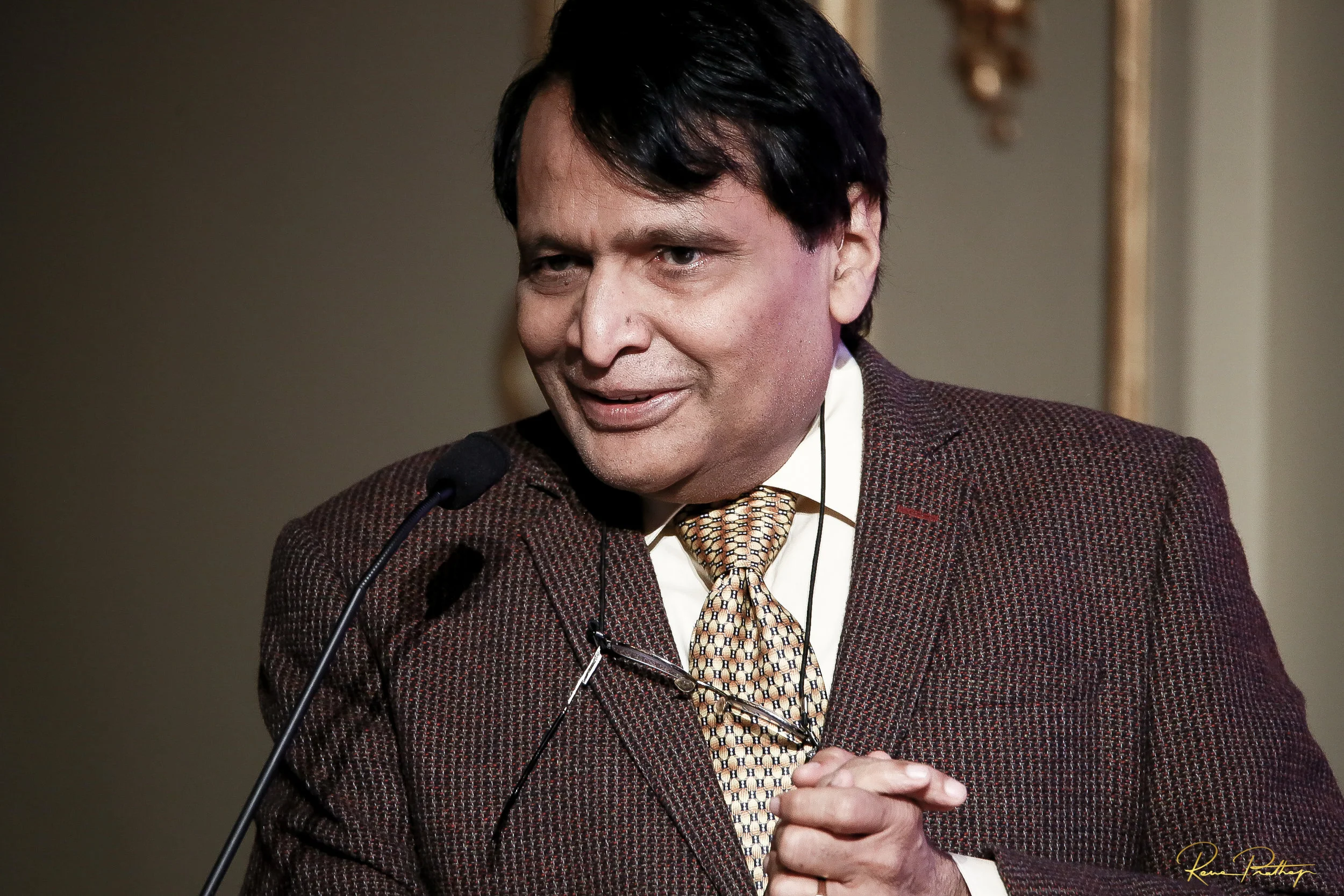 6.Suresh Prabhu.jpg