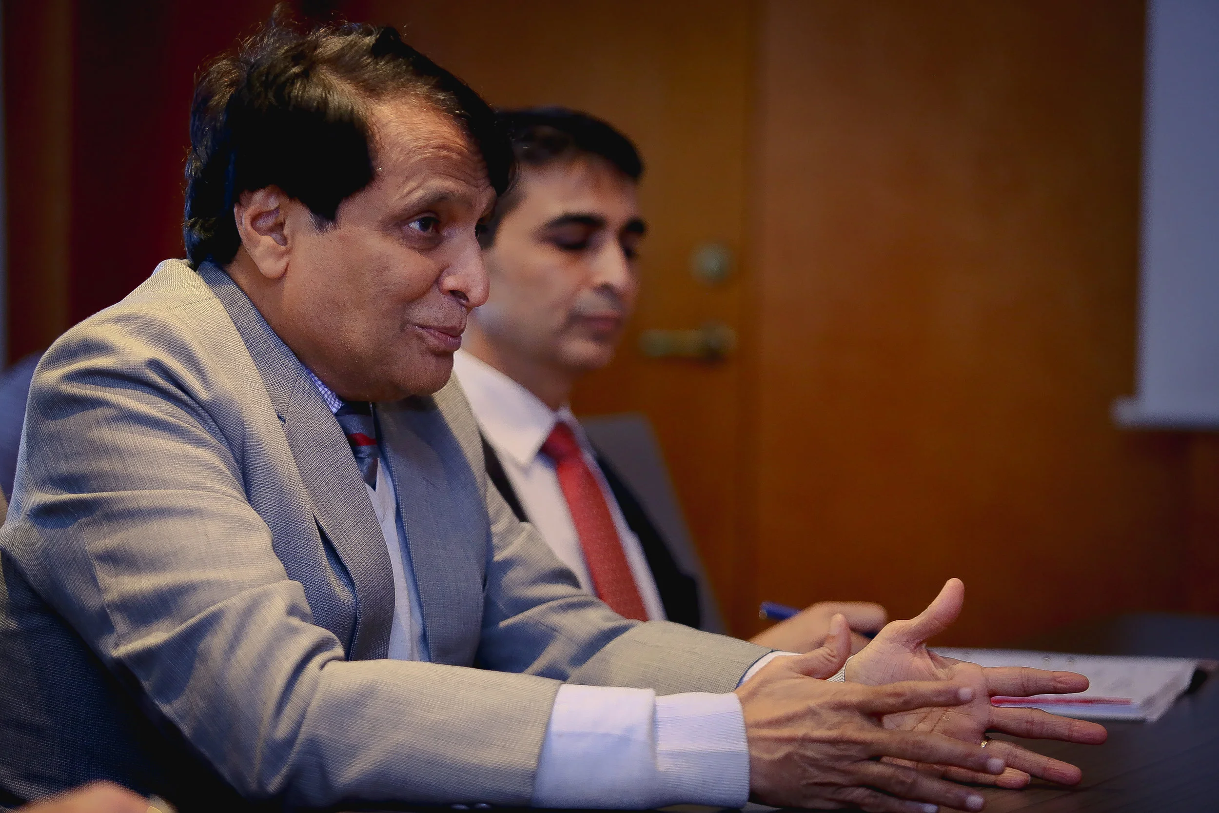2.SURESH PRABHU MARCUS WALLENBERG.jpg