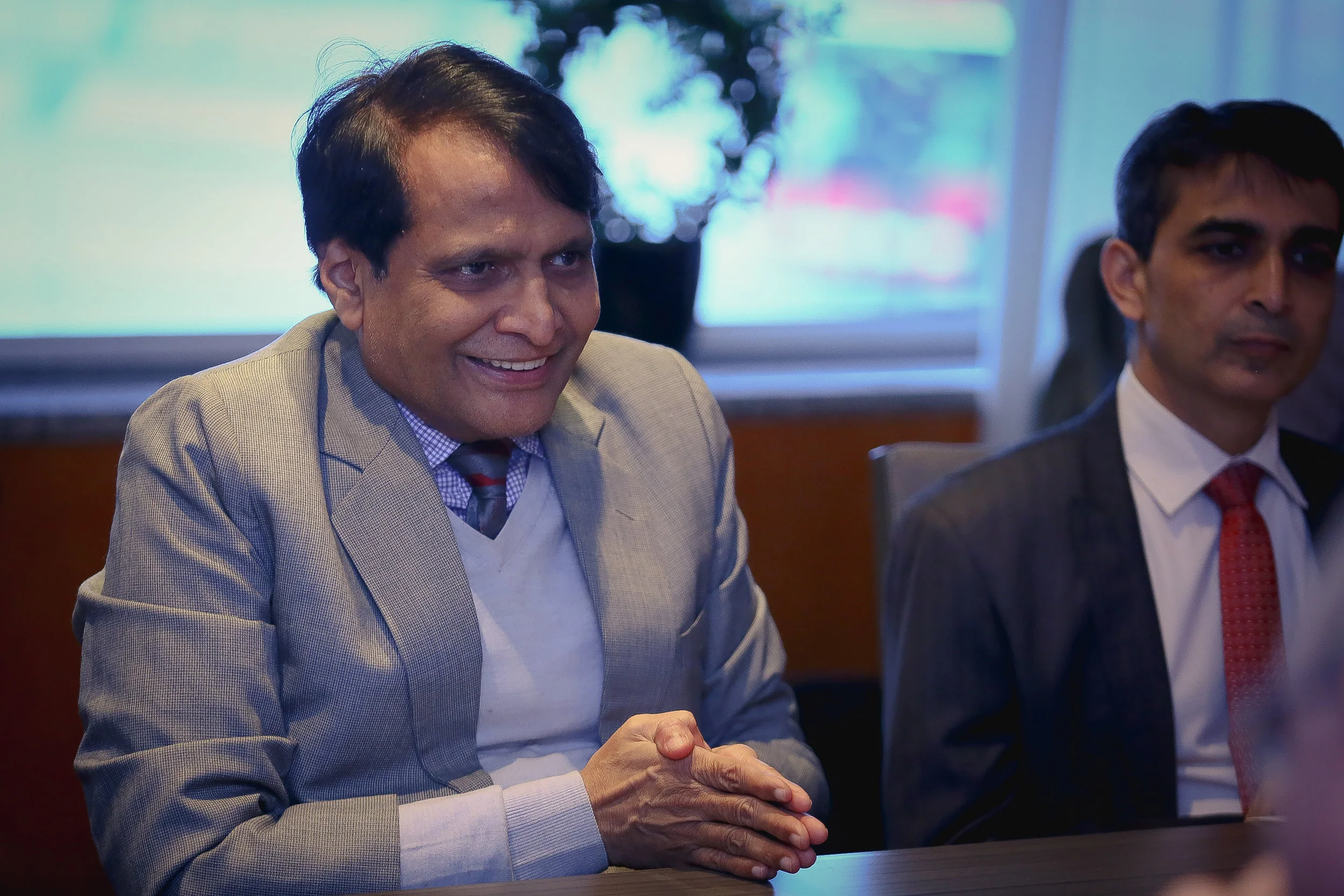 7.SURESH PRABHU MARCUS WALLENBERG.jpg