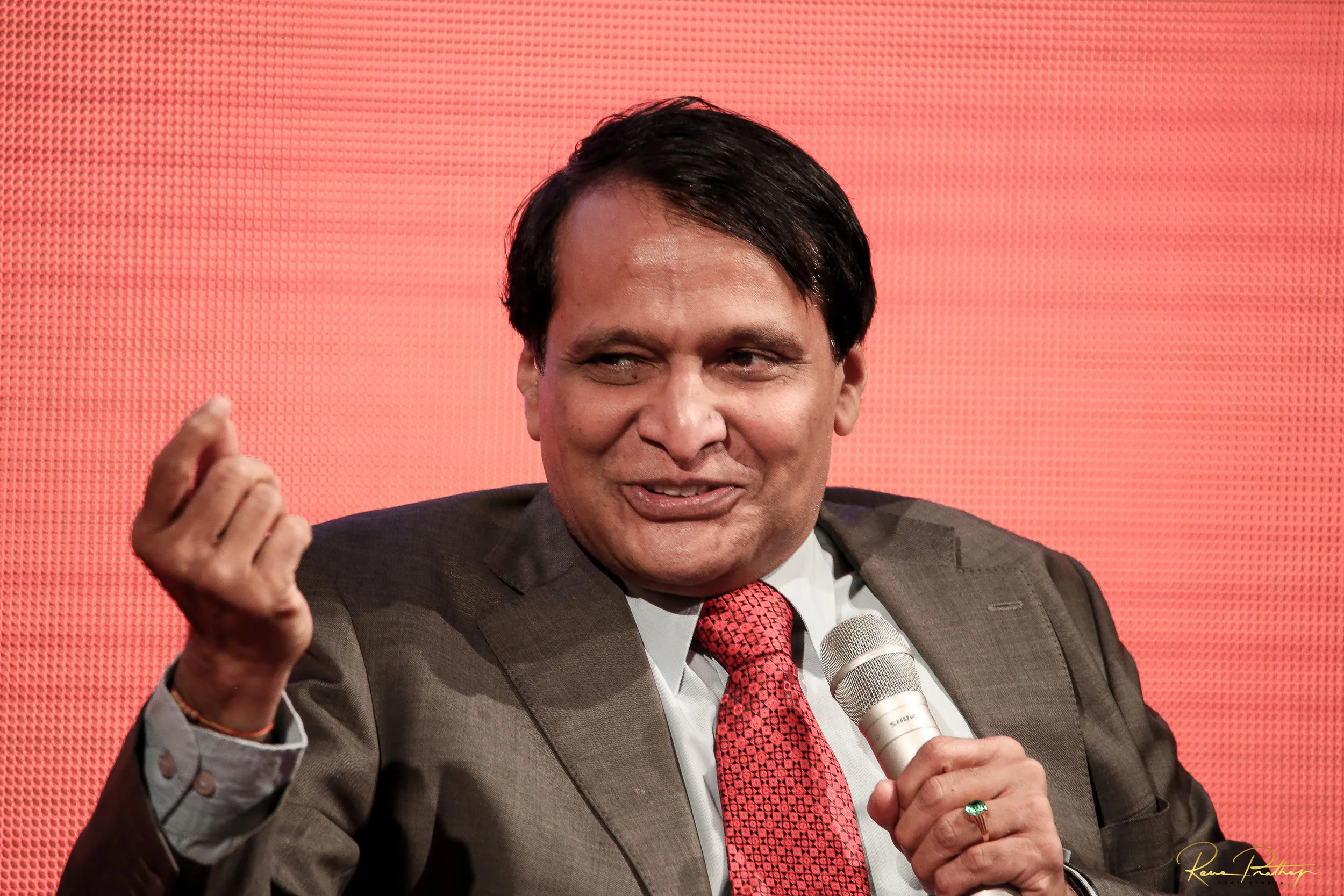 13.Suresh Prabhu.jpg
