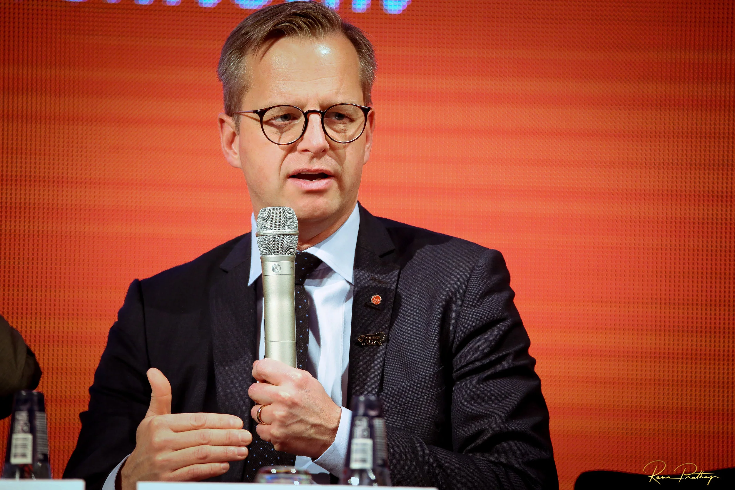 3.MIKAEL DAMBERG.jpg