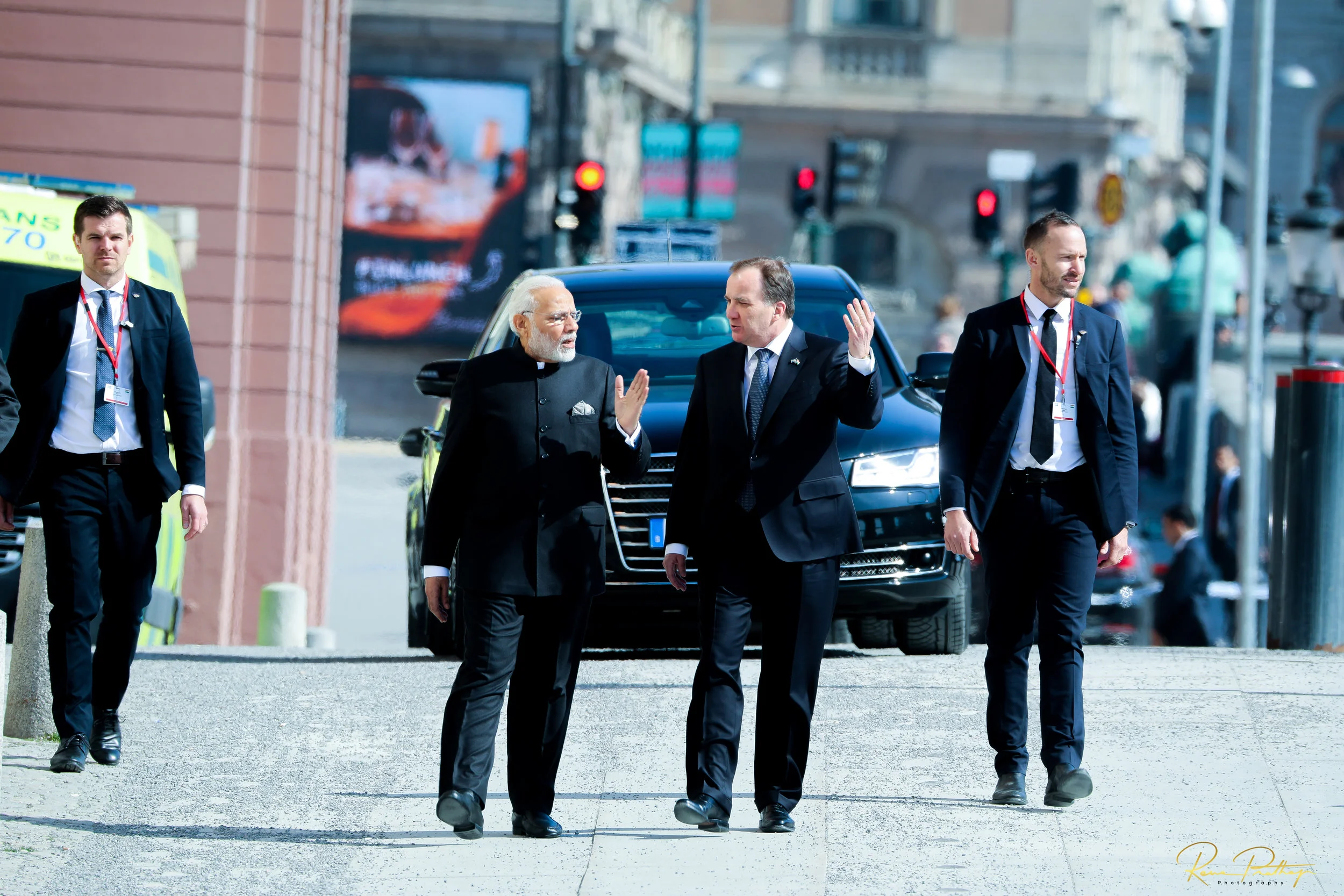 6.Stefan Lövan Narendra Modi Walk.jpg