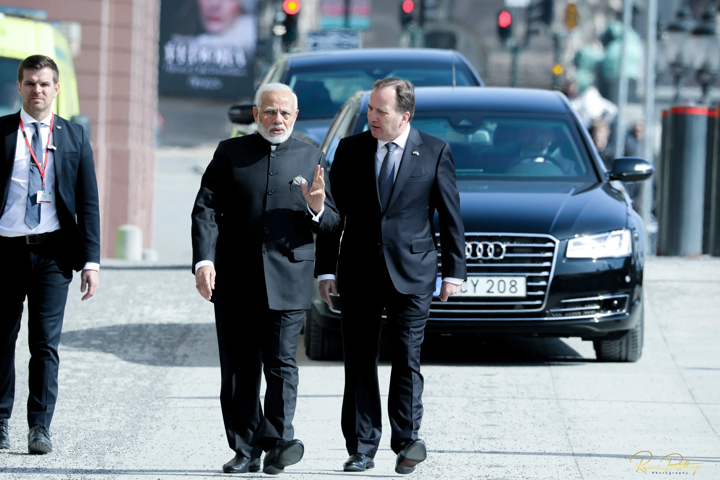 10.Stefan Lövan Narendra Modi Walk.jpg