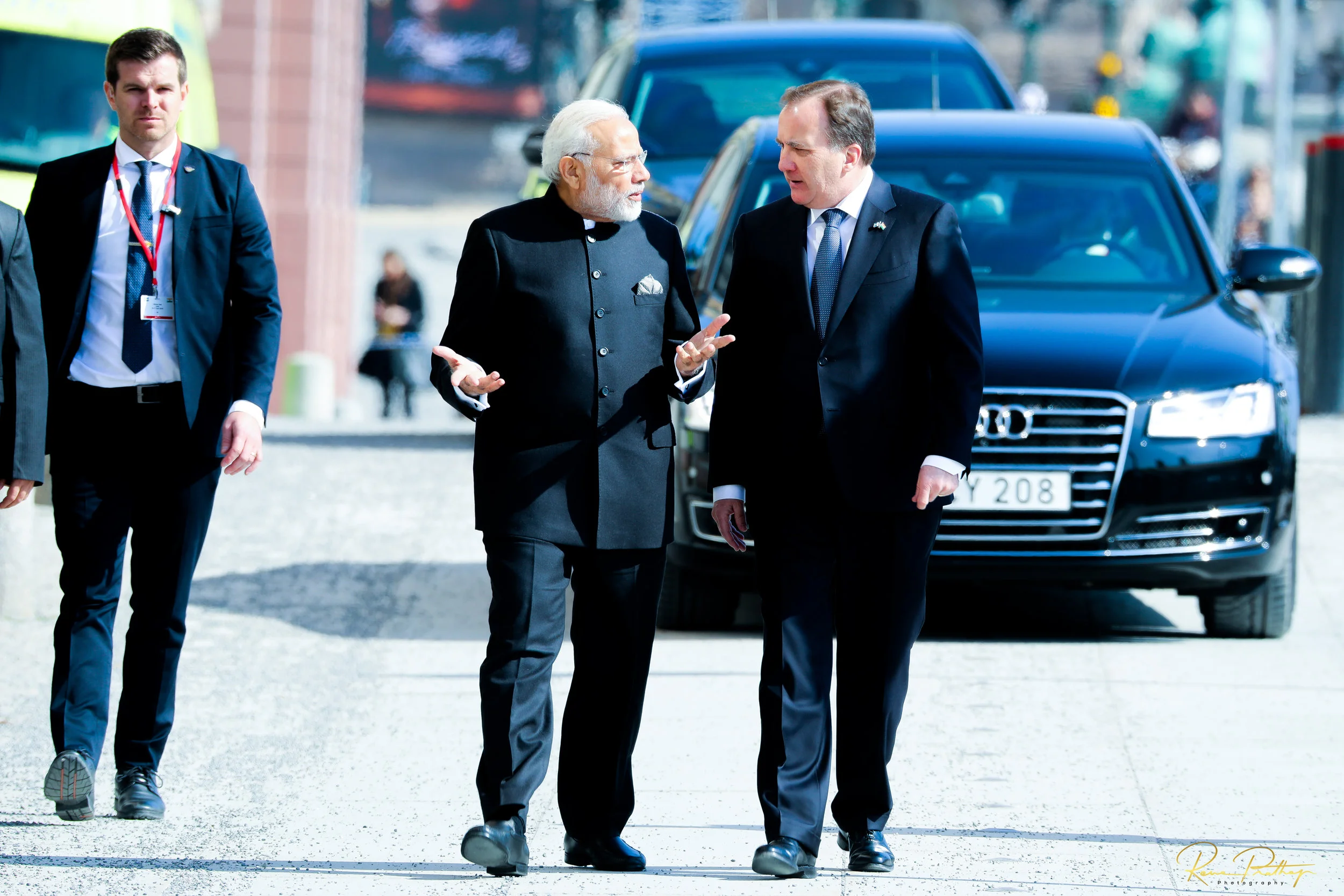 11.Stefan Lövan Narendra Modi Walk.jpg