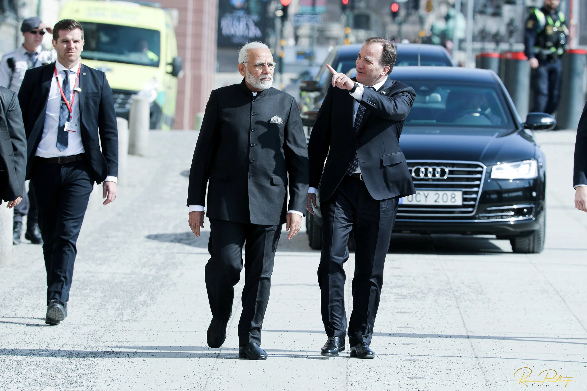 19.Stefan Lövan Narendra Modi Walk.jpg