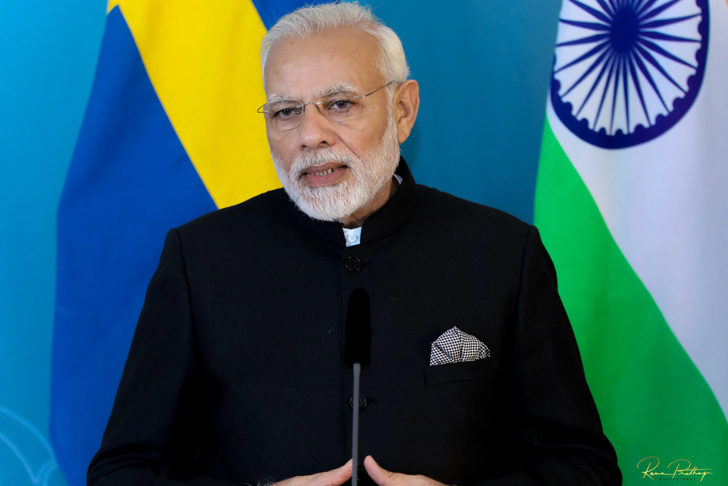 4.NARENDRA MODI.jpg