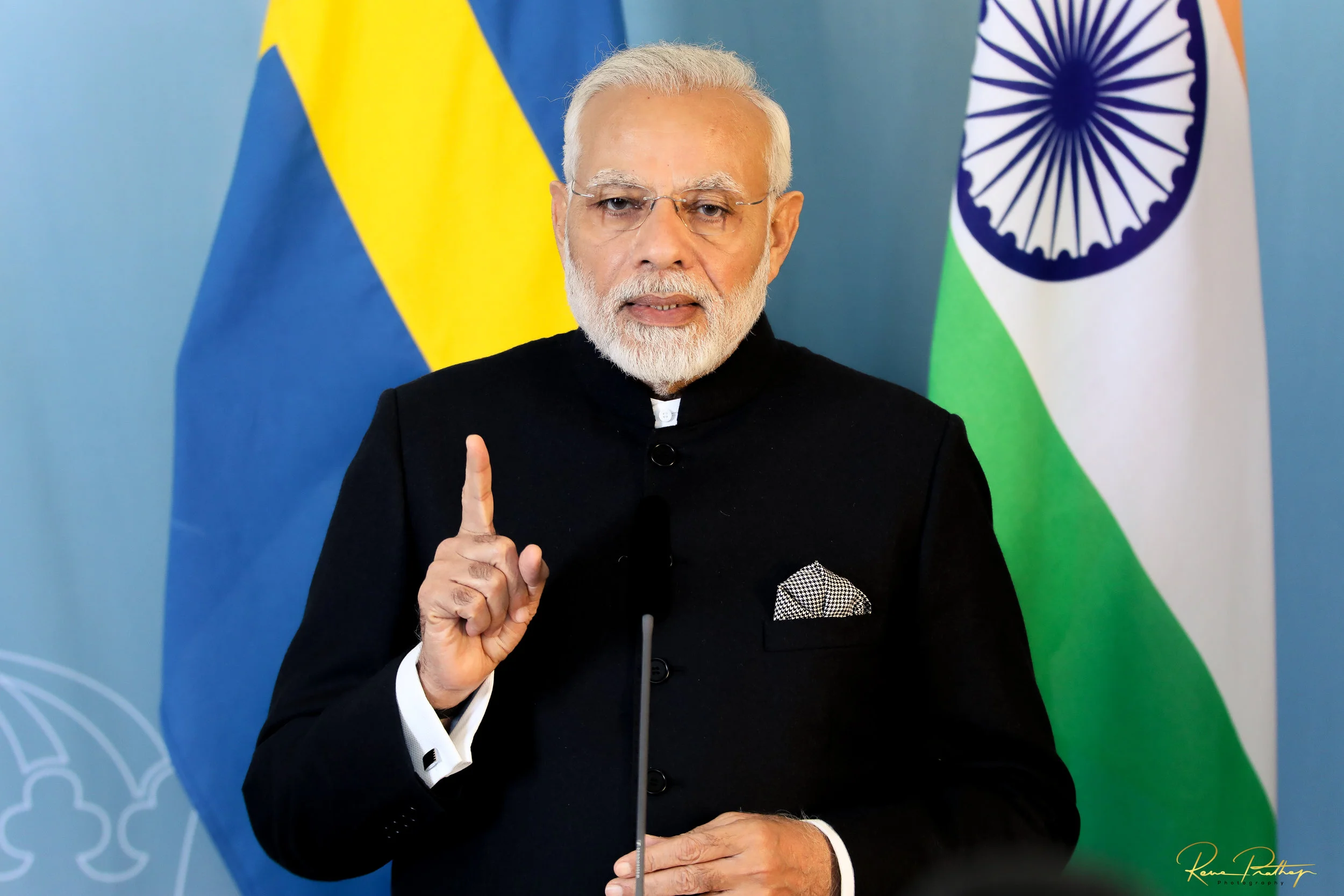 7.NARENDRA MODI STEFAN.jpg