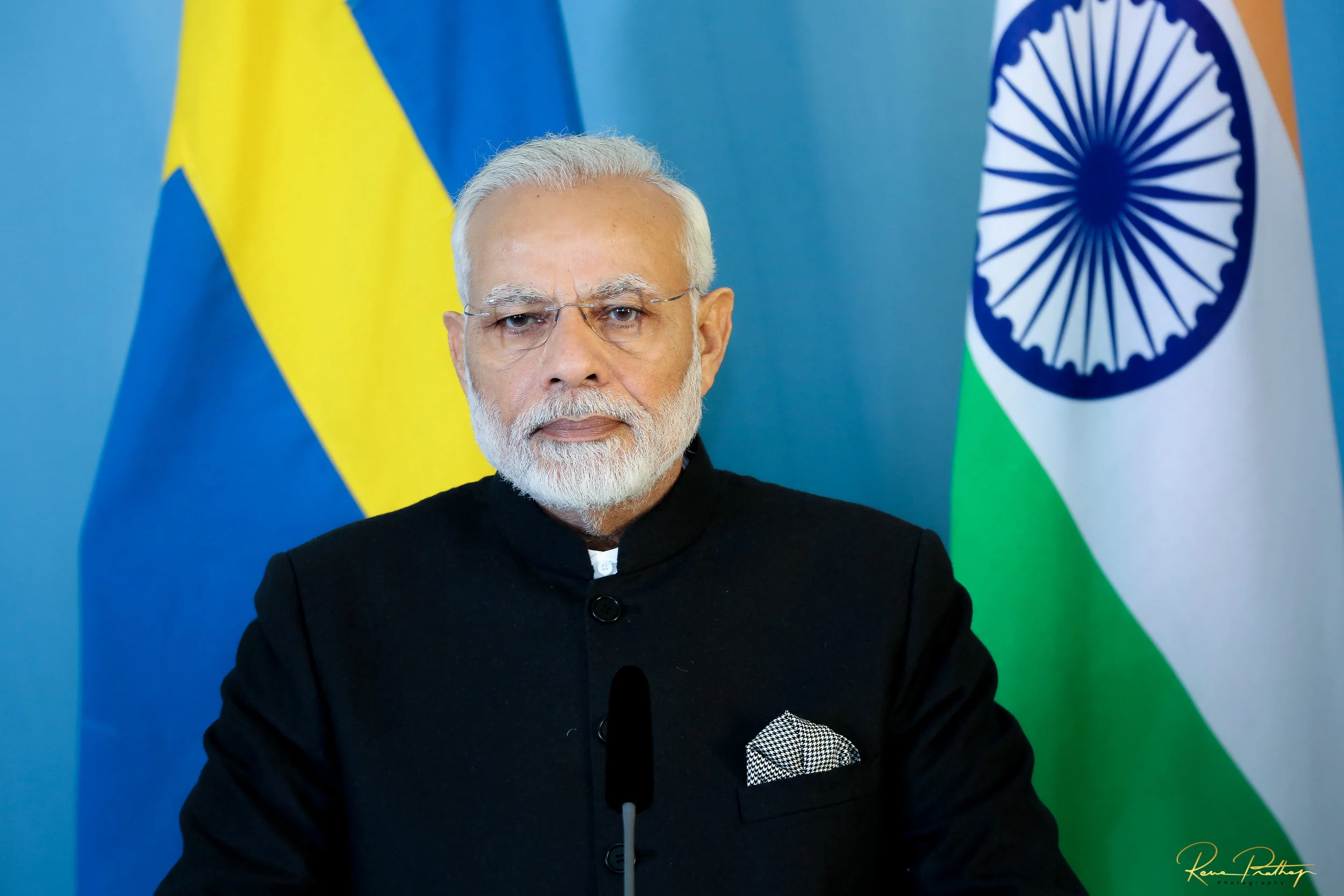 16.NARENDRA MODI STEFAN.jpg